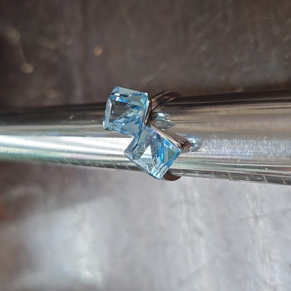 Light blue Swarovski and sterling silver ring